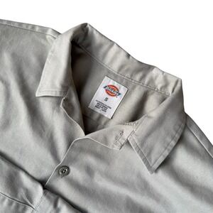 Men's Modern Dickies Long Sleeve Buttons Down